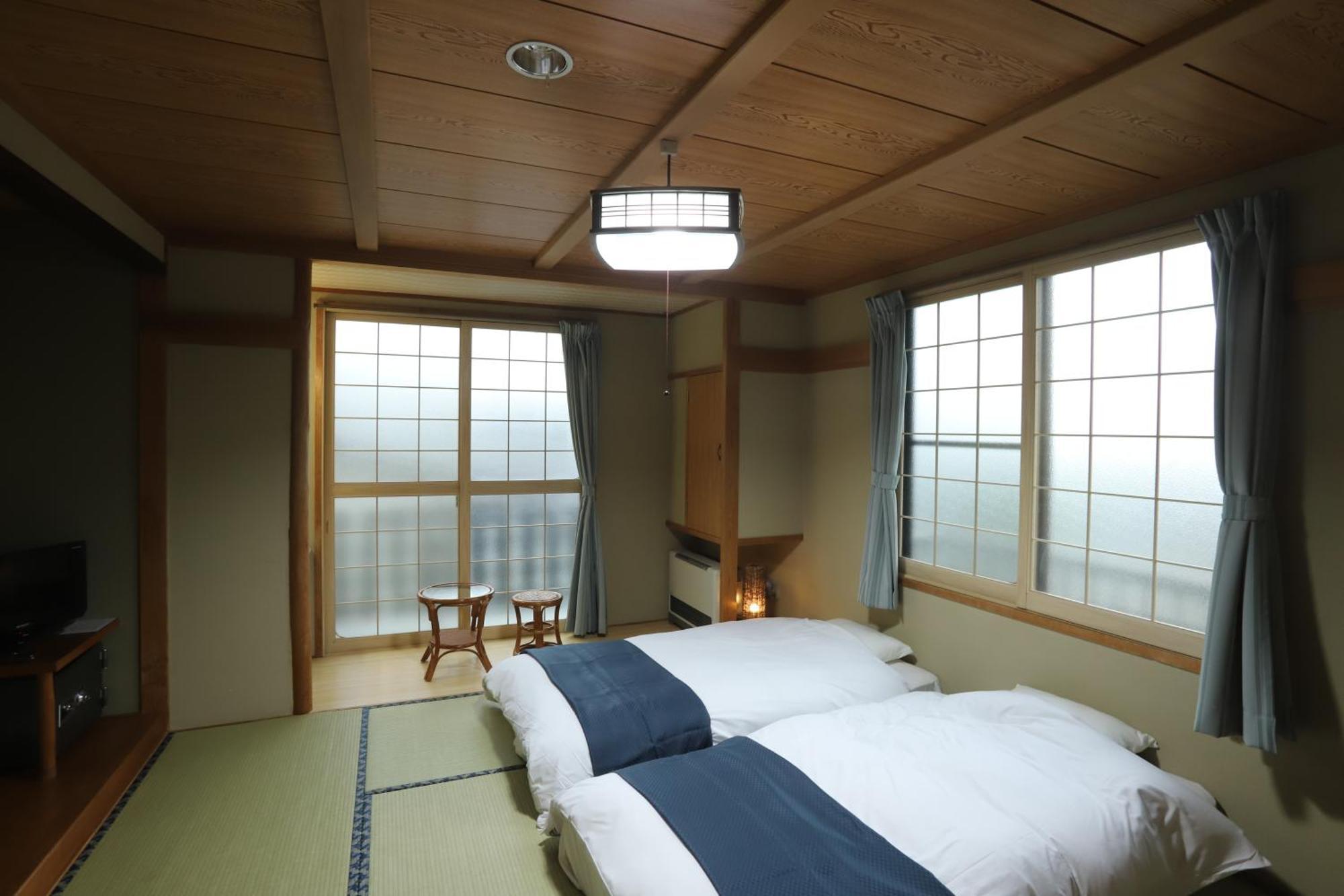 Oyado Uchidaya Hotel Nozawaonsen Exterior photo